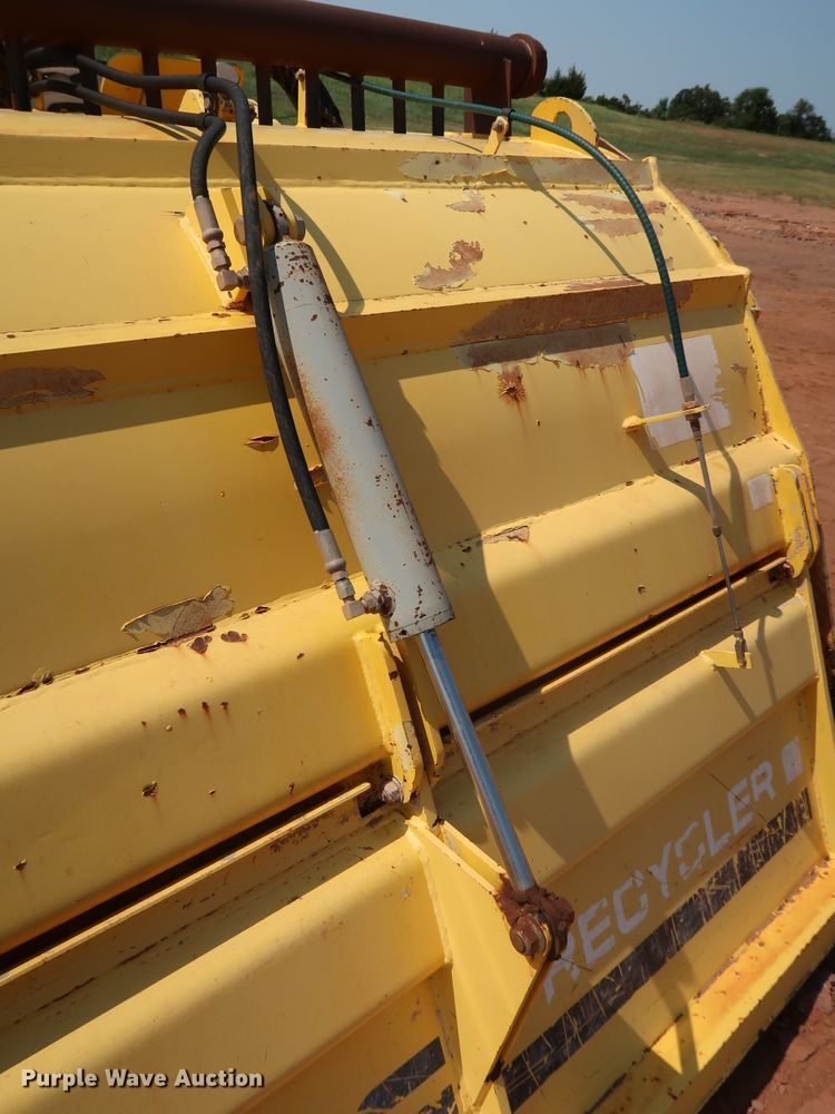 image for item DJ1955 2012 Bomag MPH364R-2  recycler