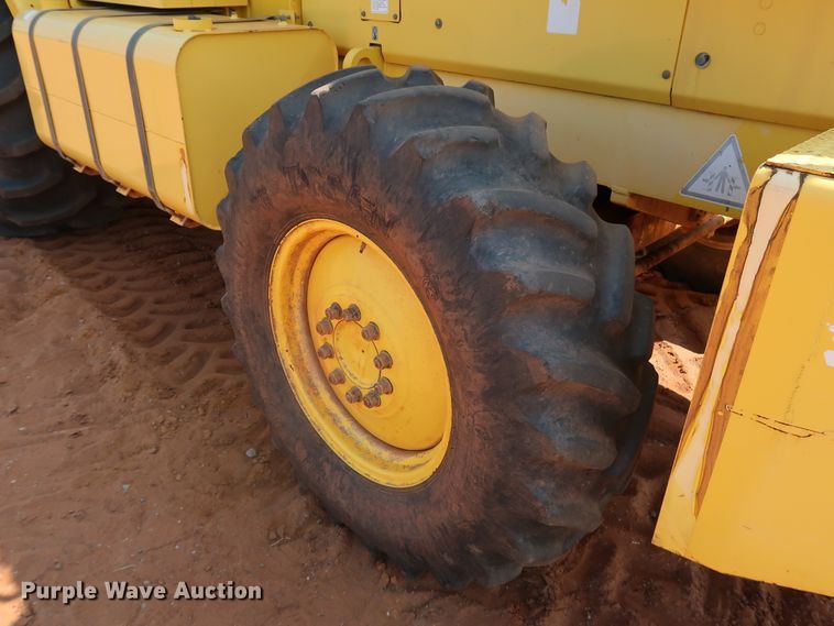 image for item DJ1955 2012 Bomag MPH364R-2  recycler