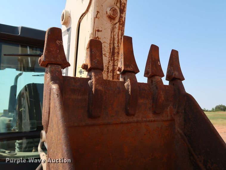 image for item DJ1956 2004 Terex TX860SB  backhoe