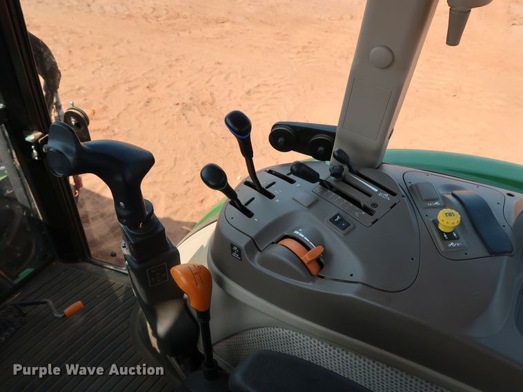 image for item DJ1958 2018 John Deere 5100E  MFWD tractor