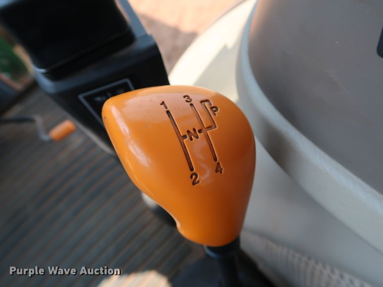 image for item DJ1958 2018 John Deere 5100E  MFWD tractor