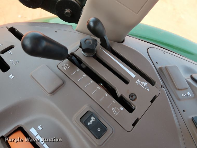 image for item DJ1958 2018 John Deere 5100E  MFWD tractor