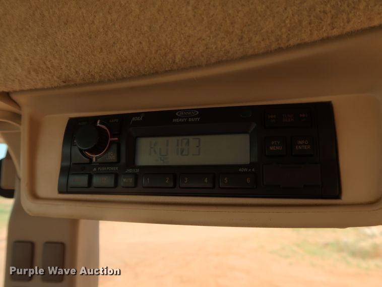 image for item DJ1958 2018 John Deere 5100E  MFWD tractor