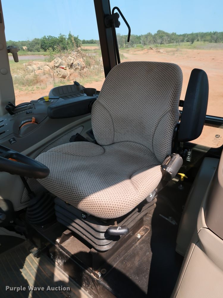 image for item DJ1958 2018 John Deere 5100E  MFWD tractor