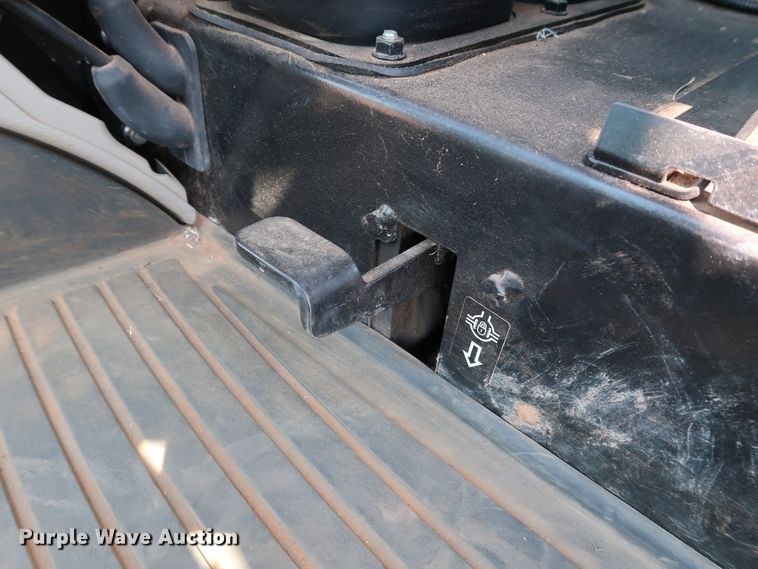 image for item DJ1958 2018 John Deere 5100E  MFWD tractor