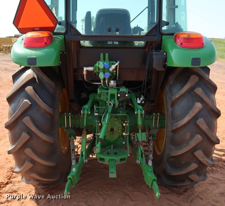 image for item DJ1958 2018 John Deere 5100E  MFWD tractor