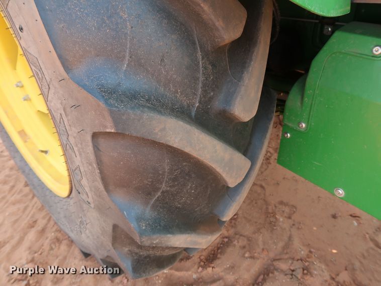 image for item DJ1958 2018 John Deere 5100E  MFWD tractor