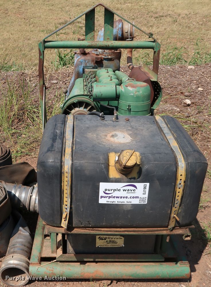 image for item DJ1963 Water pump