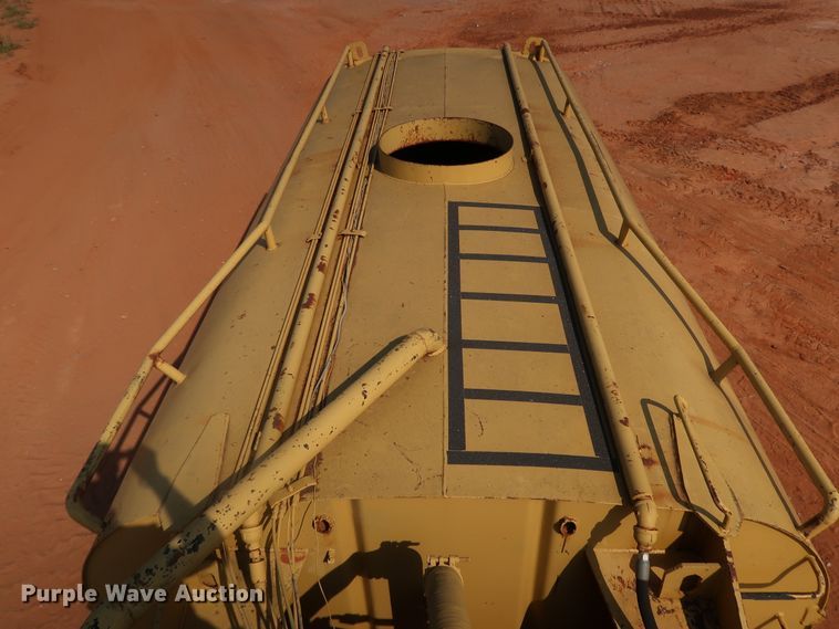 image for item DJ1964 Caterpillar 613B  water wagon