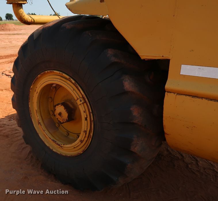 image for item DJ1964 Caterpillar 613B  water wagon