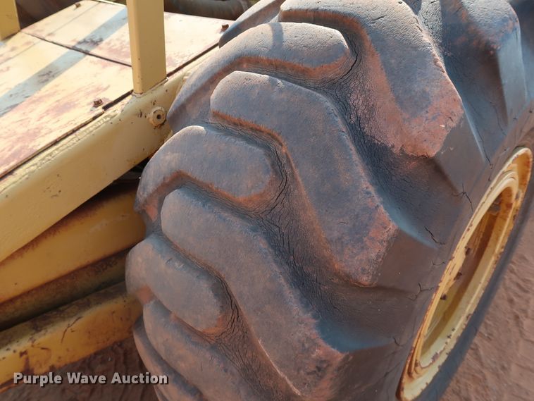 image for item DJ1964 Caterpillar 613B  water wagon