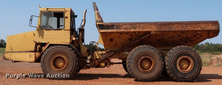 image for item DJ1965 1993 Caterpillar D250D  haul truck