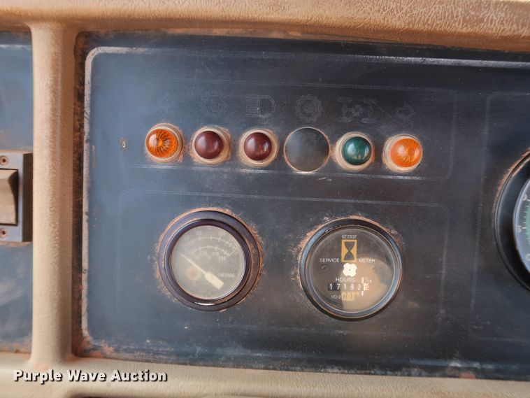 image for item DJ1965 1993 Caterpillar D250D  haul truck