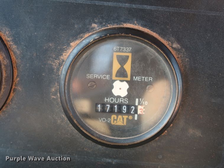 image for item DJ1965 1993 Caterpillar D250D  haul truck