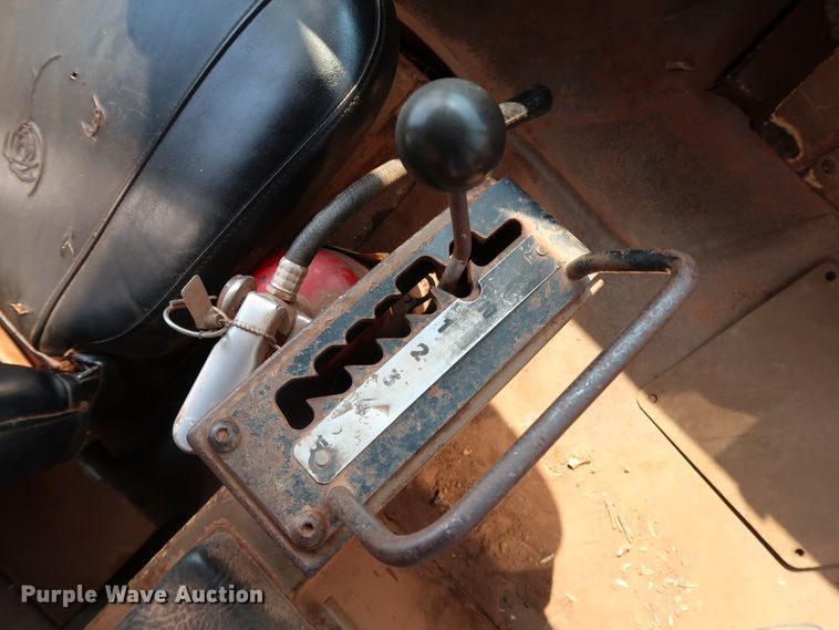 image for item DJ1965 1993 Caterpillar D250D  haul truck