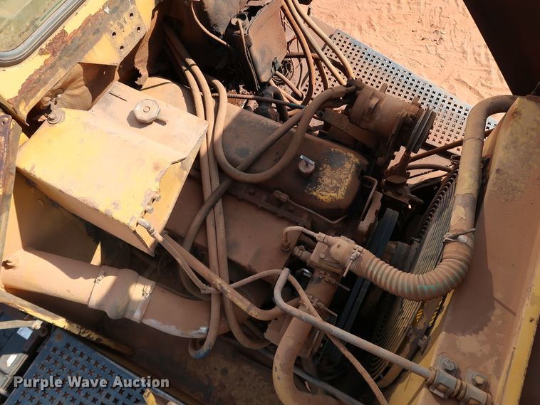 image for item DJ1965 1993 Caterpillar D250D  haul truck