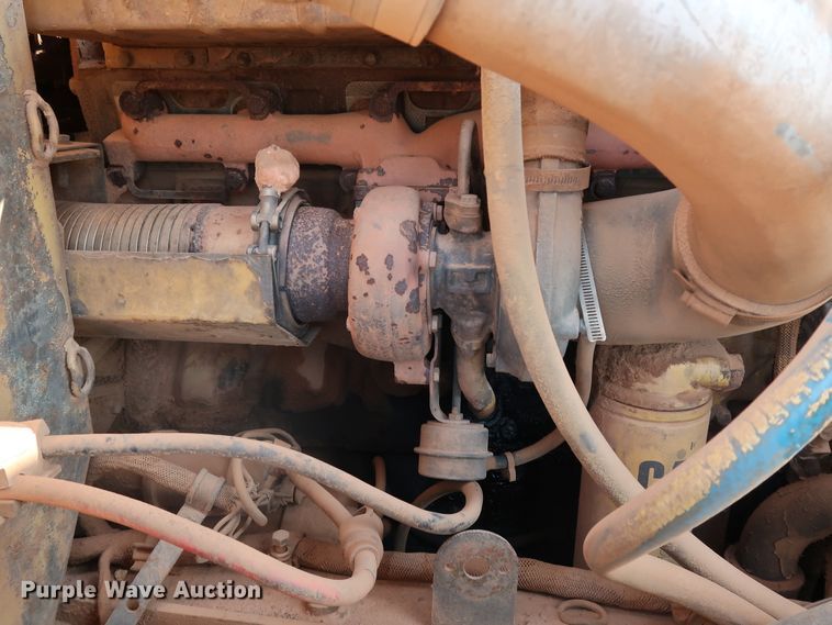 image for item DJ1965 1993 Caterpillar D250D  haul truck