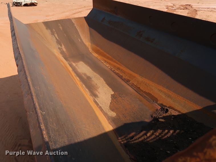 image for item DJ1965 1993 Caterpillar D250D  haul truck