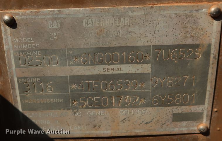 image for item DJ1965 1993 Caterpillar D250D  haul truck