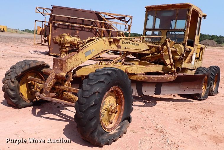 image for item DJ1970 Caterpillar  motor grader