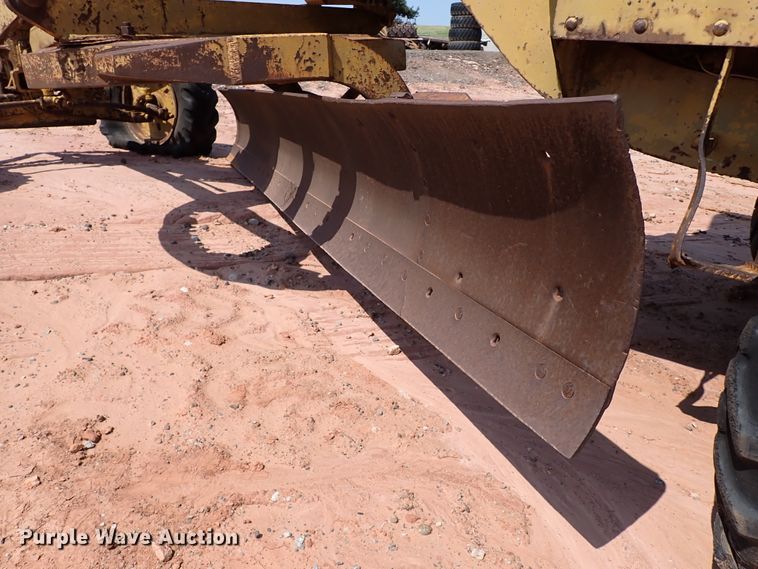 image for item DJ1970 Caterpillar  motor grader