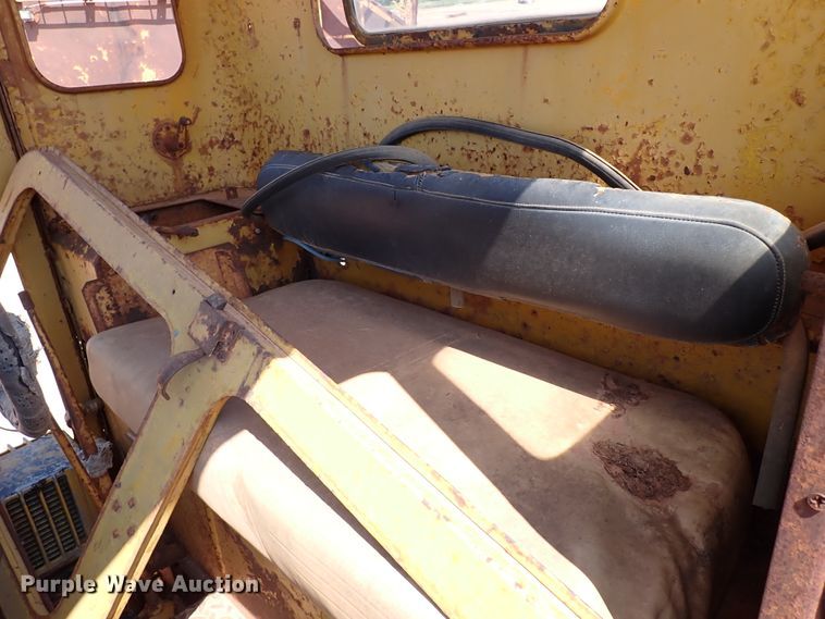 image for item DJ1970 Caterpillar  motor grader