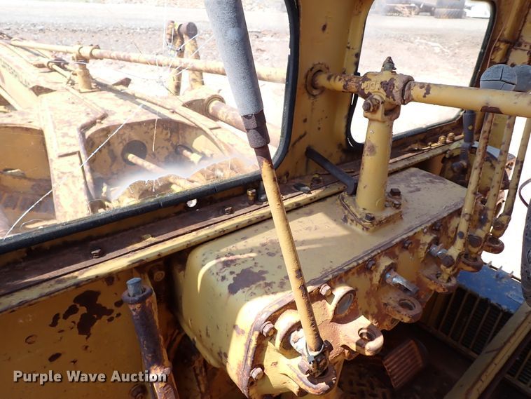 image for item DJ1970 Caterpillar  motor grader