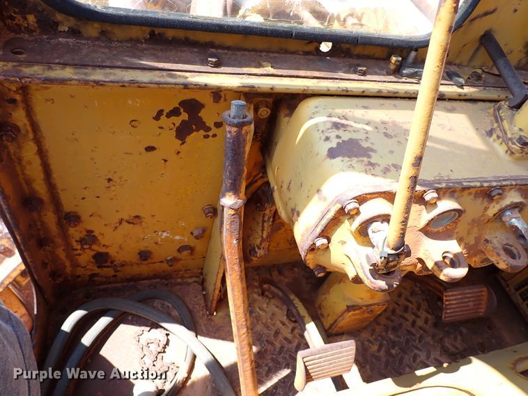 image for item DJ1970 Caterpillar  motor grader