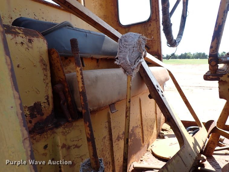 image for item DJ1970 Caterpillar  motor grader