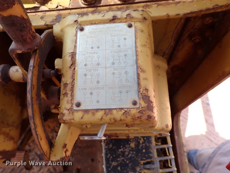 image for item DJ1970 Caterpillar  motor grader