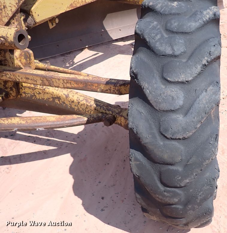 image for item DJ1970 Caterpillar  motor grader