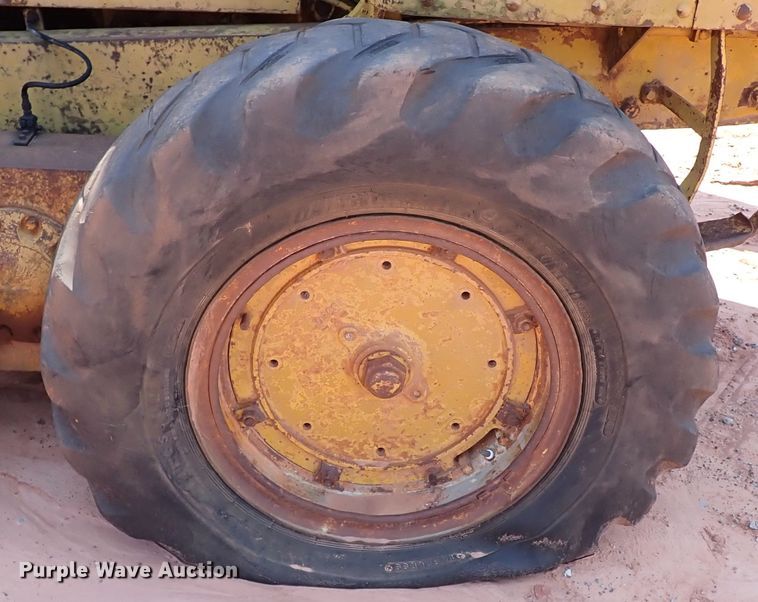 image for item DJ1970 Caterpillar  motor grader