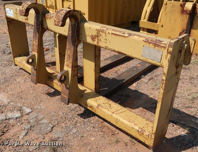 image for item DJ1974 Caterpillar 136-0497  84"L forks