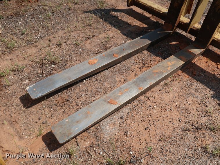 image for item DJ1974 Caterpillar 136-0497  84"L forks