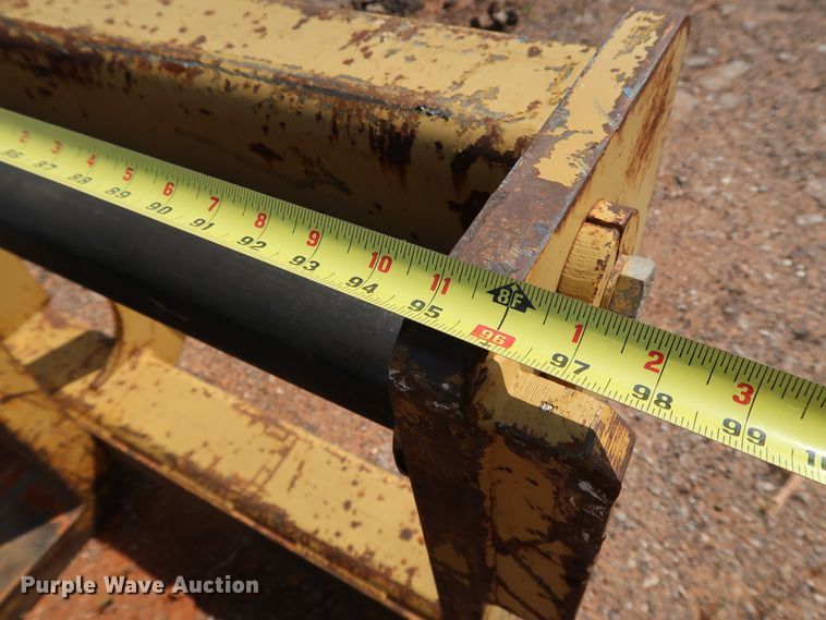 image for item DJ1974 Caterpillar 136-0497  84"L forks