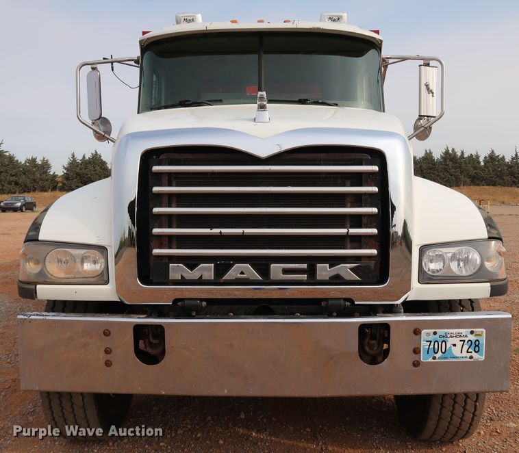 image for item DJ1977 2007 Mack Granite CTP713  dump truck