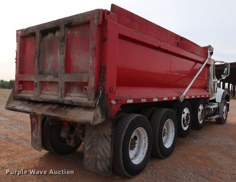 image for item DJ1977 2007 Mack Granite CTP713  dump truck