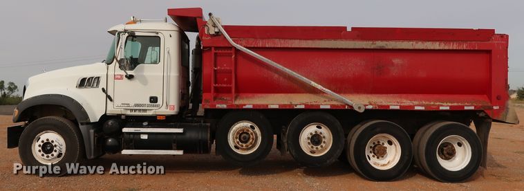 image for item DJ1977 2007 Mack Granite CTP713  dump truck