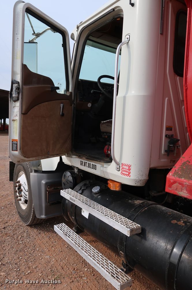 image for item DJ1977 2007 Mack Granite CTP713  dump truck