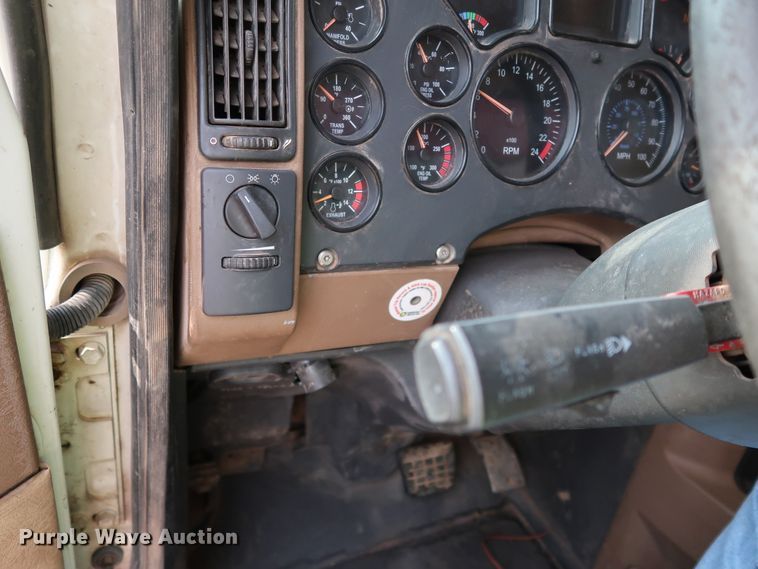 image for item DJ1977 2007 Mack Granite CTP713  dump truck