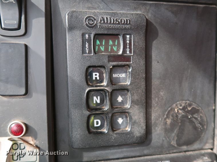 image for item DJ1977 2007 Mack Granite CTP713  dump truck