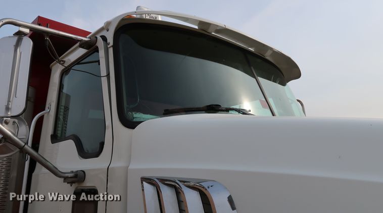 image for item DJ1977 2007 Mack Granite CTP713  dump truck