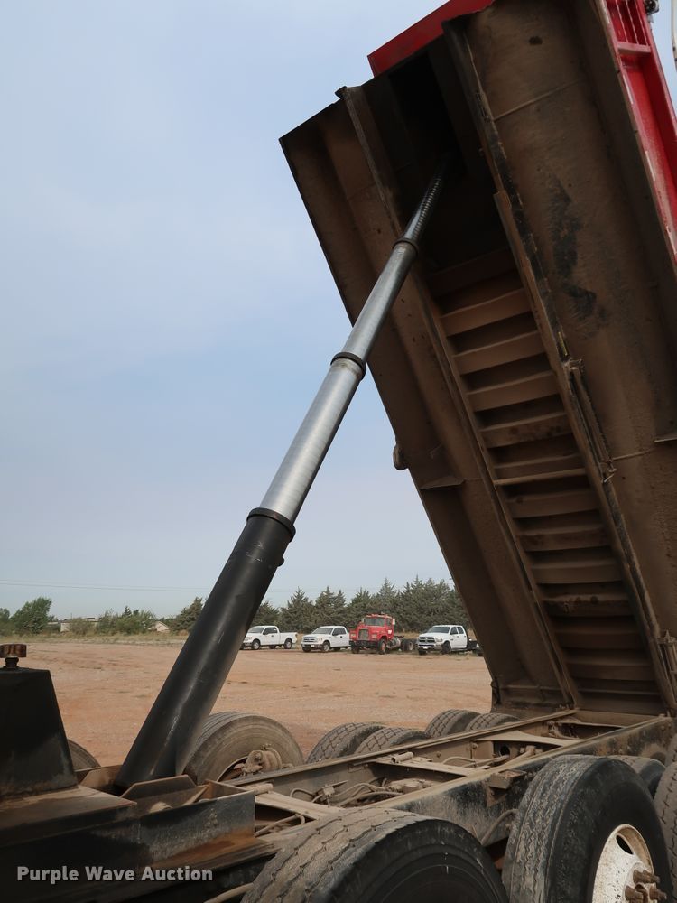 image for item DJ1977 2007 Mack Granite CTP713  dump truck