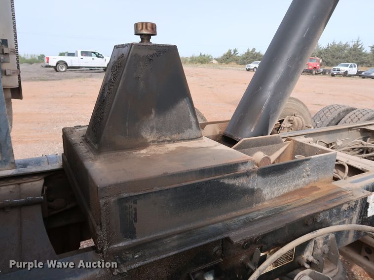 image for item DJ1977 2007 Mack Granite CTP713  dump truck