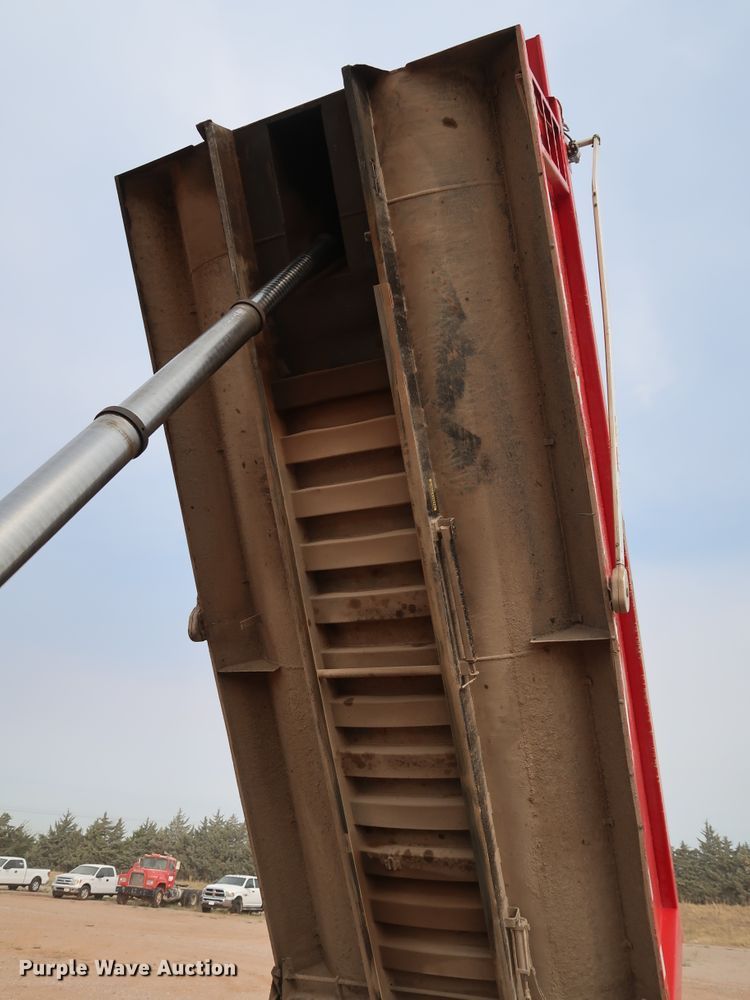 image for item DJ1977 2007 Mack Granite CTP713  dump truck