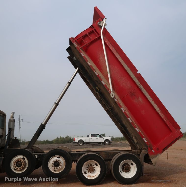 image for item DJ1977 2007 Mack Granite CTP713  dump truck