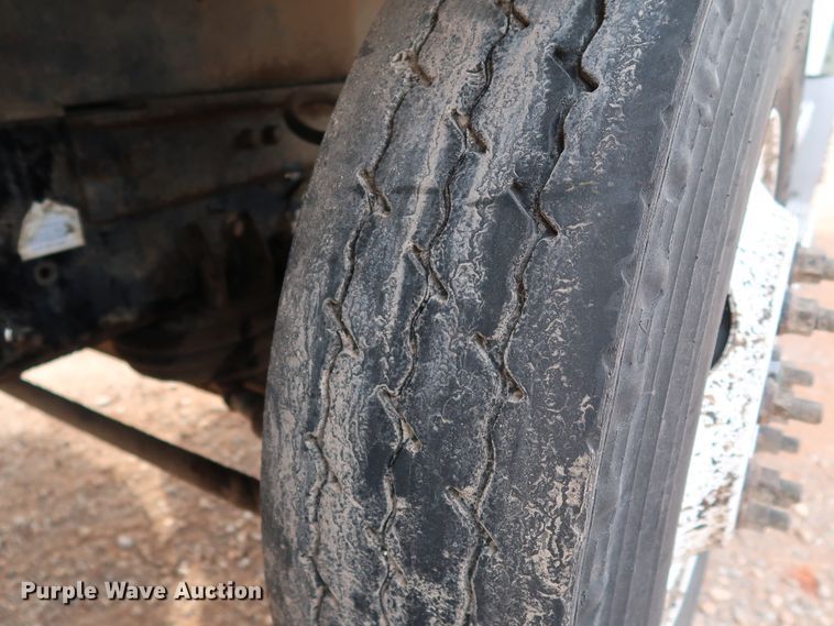 image for item DJ1977 2007 Mack Granite CTP713  dump truck