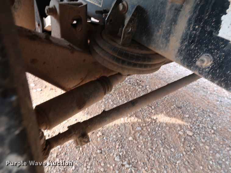 image for item DJ1977 2007 Mack Granite CTP713  dump truck