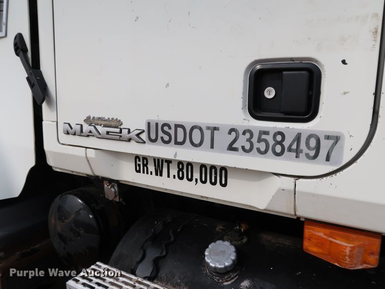 image for item DJ1977 2007 Mack Granite CTP713  dump truck