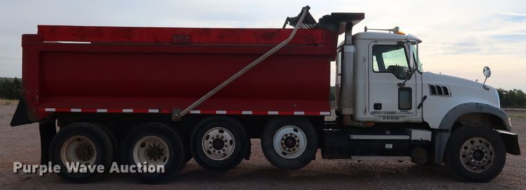 image for item DJ1978 2007 Mack Granite CTP713  dump truck